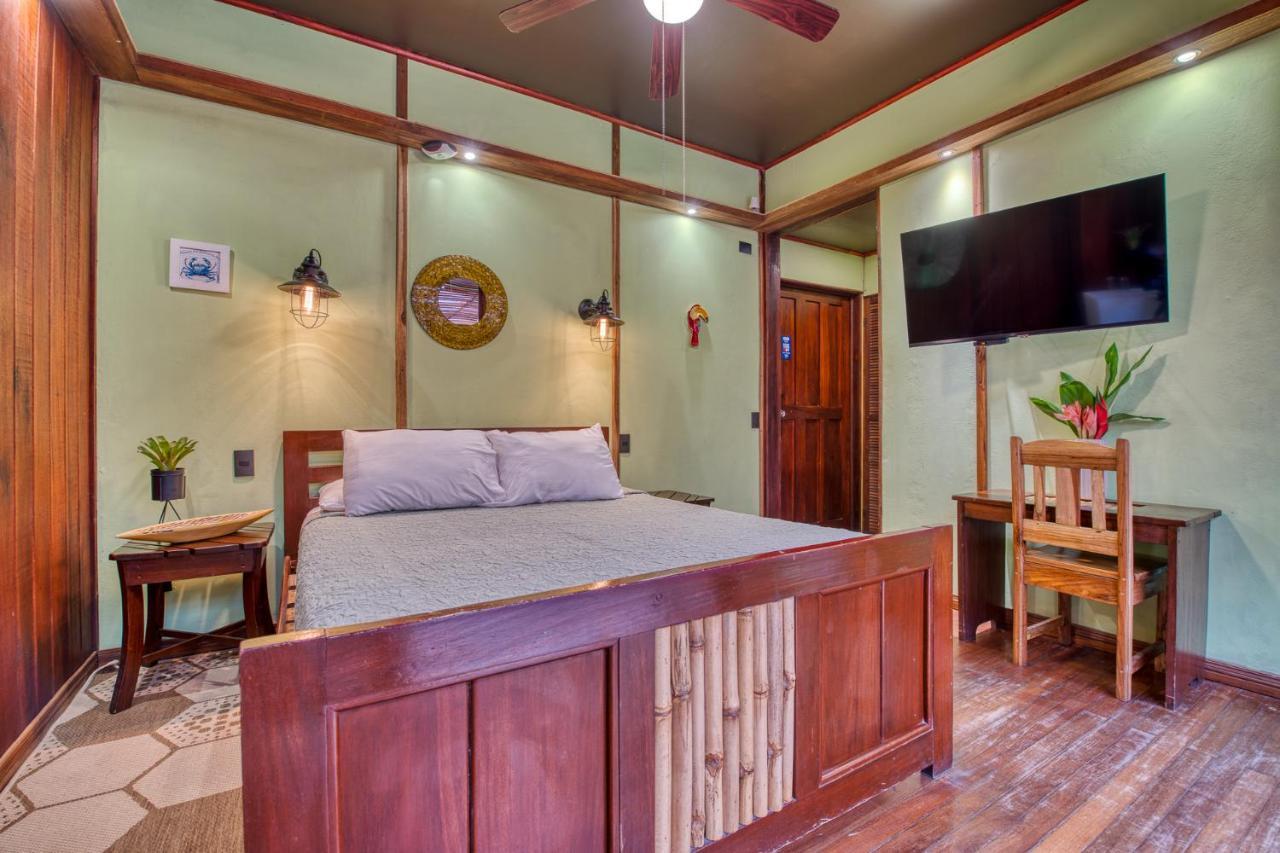 Hotel Banana Azul - Adults Only Puerto Viejo de Talamanca Экстерьер фото
