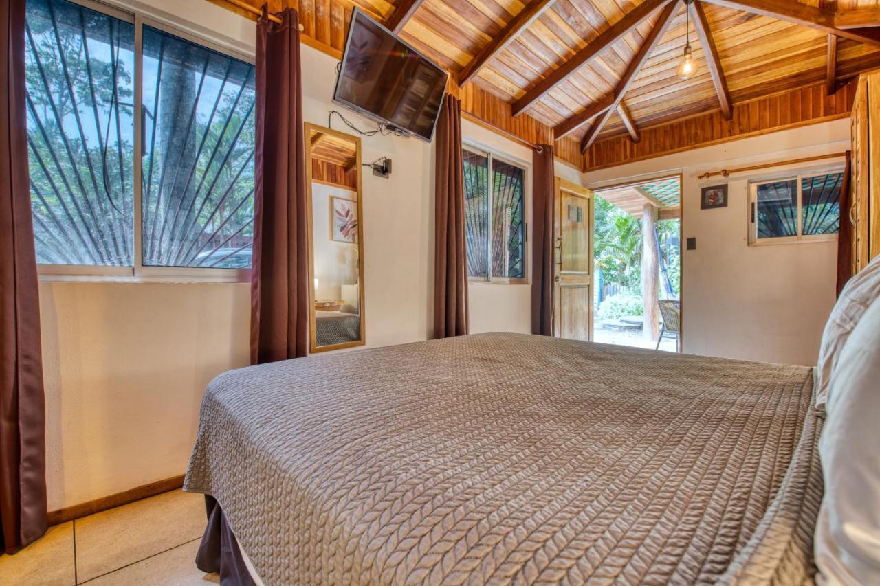 Hotel Banana Azul - Adults Only Puerto Viejo de Talamanca Экстерьер фото