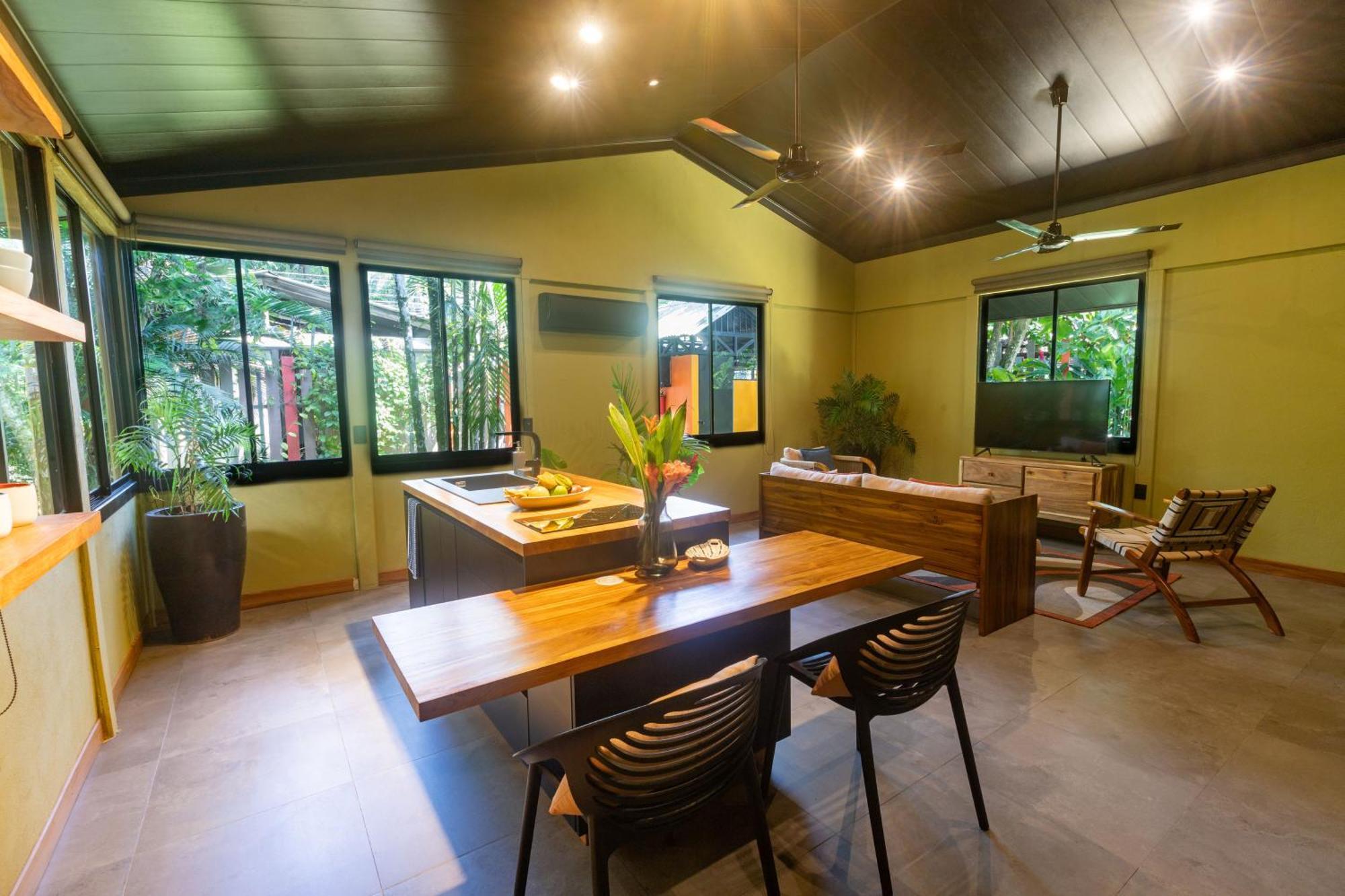 Hotel Banana Azul - Adults Only Puerto Viejo de Talamanca Экстерьер фото